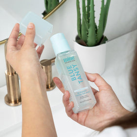 MINETAN Face and décolletage application promotes even coverage.