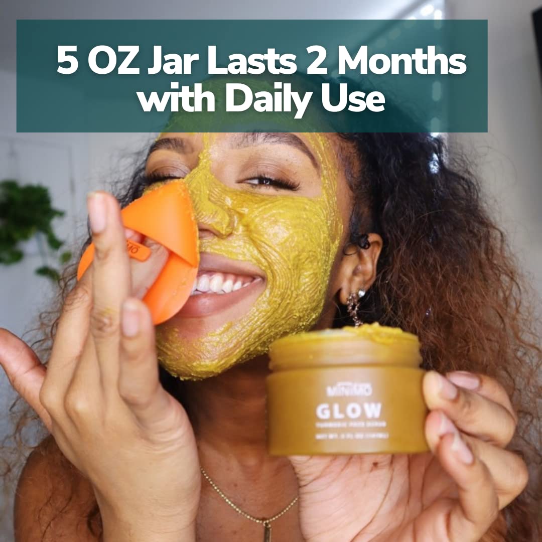 Minimo Glow Citrus Peach in a bathroom scene illustrating versatile skincare ritual.