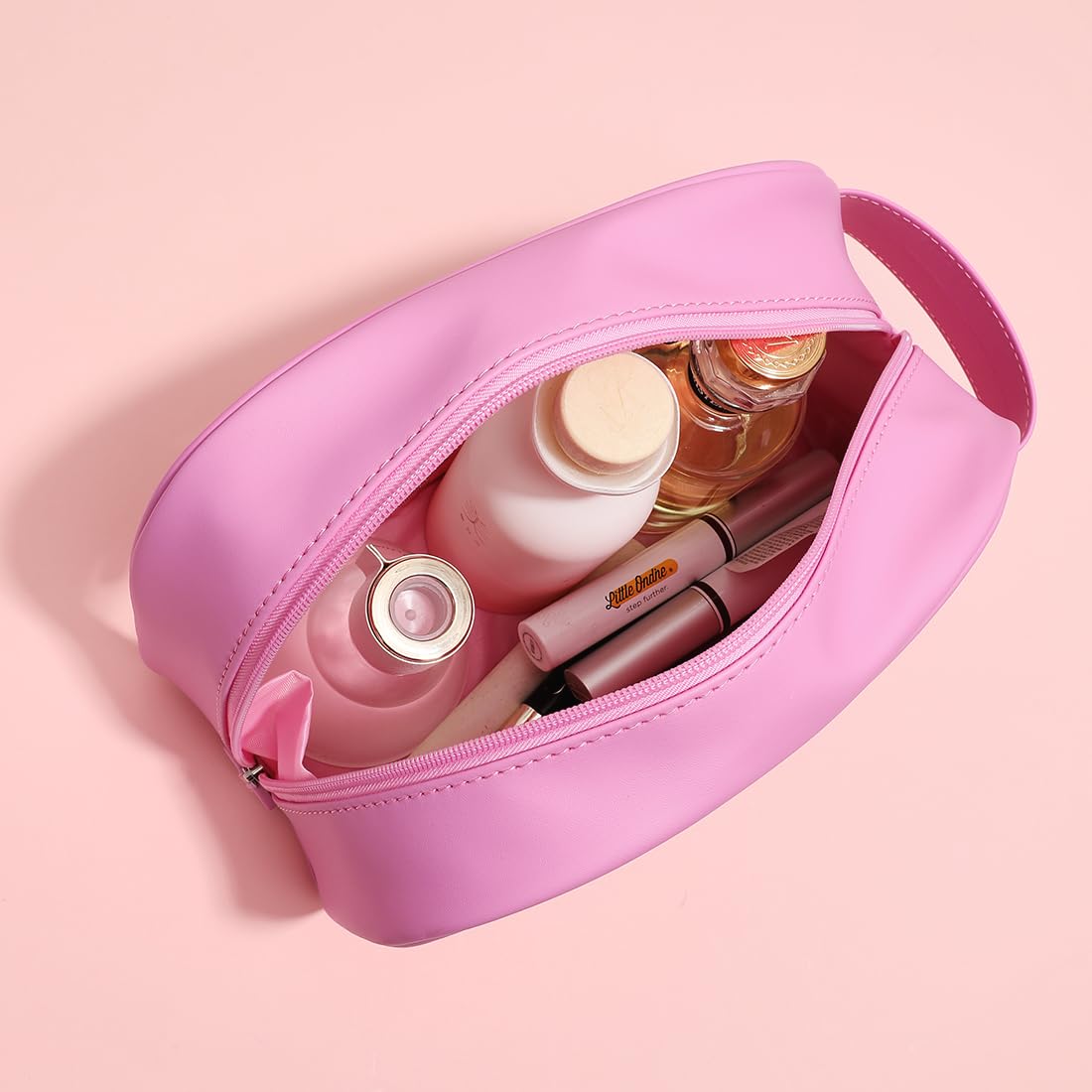 MINISO Powerpuff Girls makeup bag dimensions reflect generous capacity.