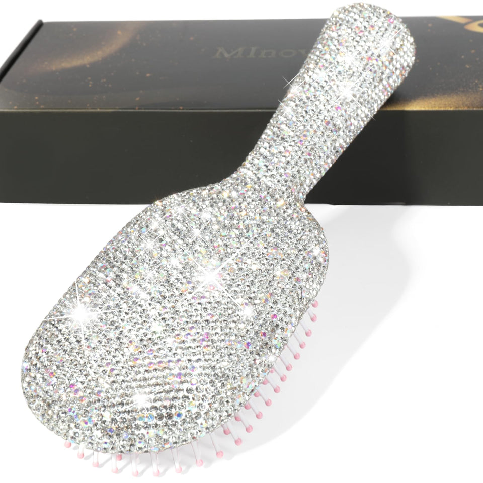 MInovel luxury rhinestone hair brush with paddle close-up and anti-static shimmer.