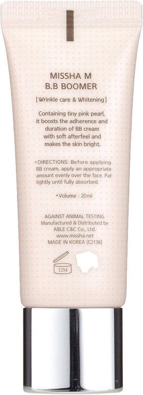 MISSHA M B.B Boomer texture application shows seamless blending and moisturized look.