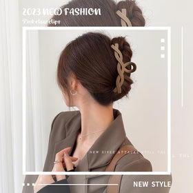MIUSKATL strong-grip large claw clip; ideal for updos and quick twists to secure hair.