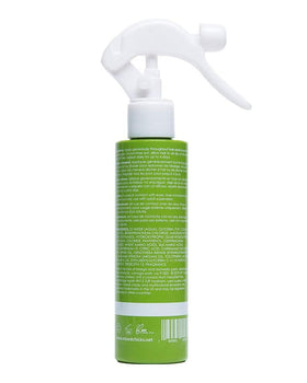 Mixed Chicks leave-in curl refresher mist close-up for defined, hydrated curls