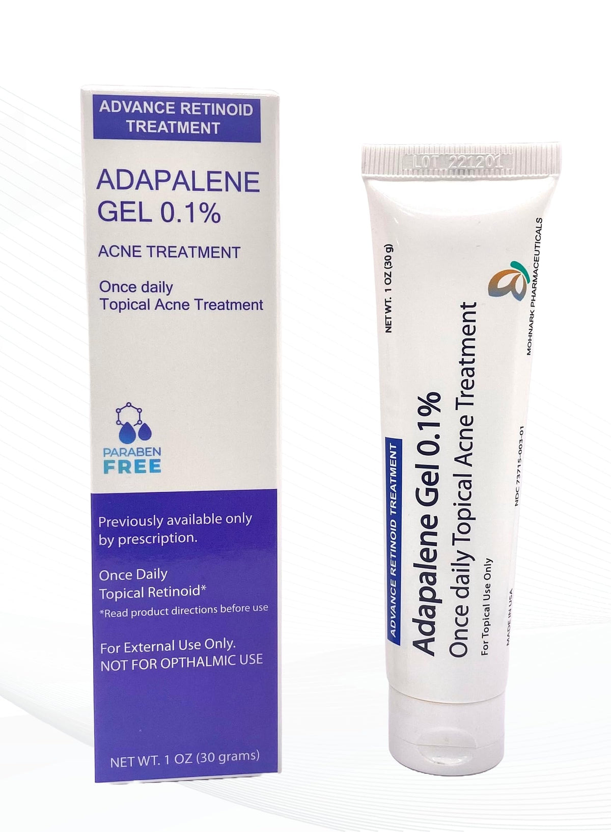 Mohnark Adapalene gel application showing pore clarity and daily use.