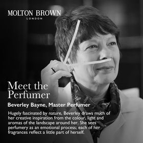 Molton Brown Orange & Bergamot notes close-up with neroli and orange aromas.