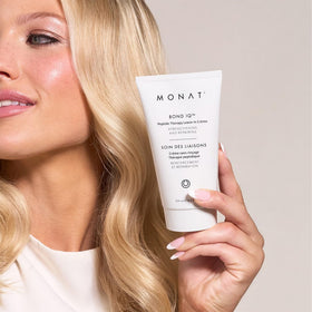 MONAT BOND IQ hair ends smoothed and reduced frizz after use.