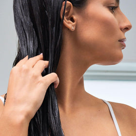 MONAT Replenish Masque vegan UV-protectant shields from stress