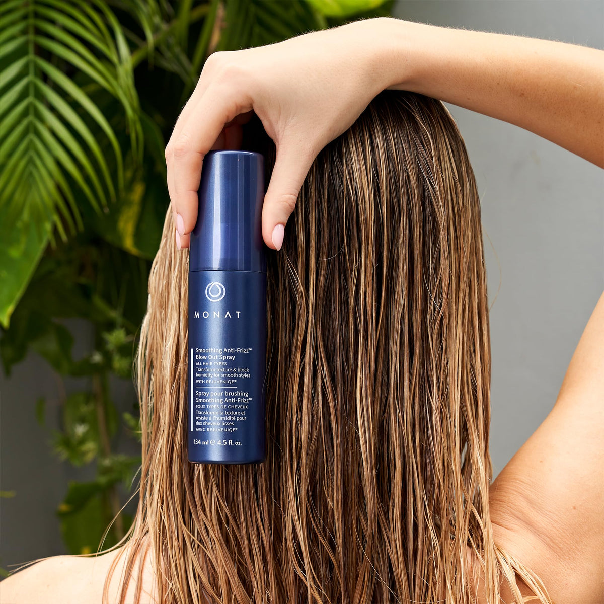 MONAT spray protects against pollution for a cleaner look