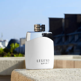 Montblanc Legend Spirit packaging display, premium gift-ready presentation.