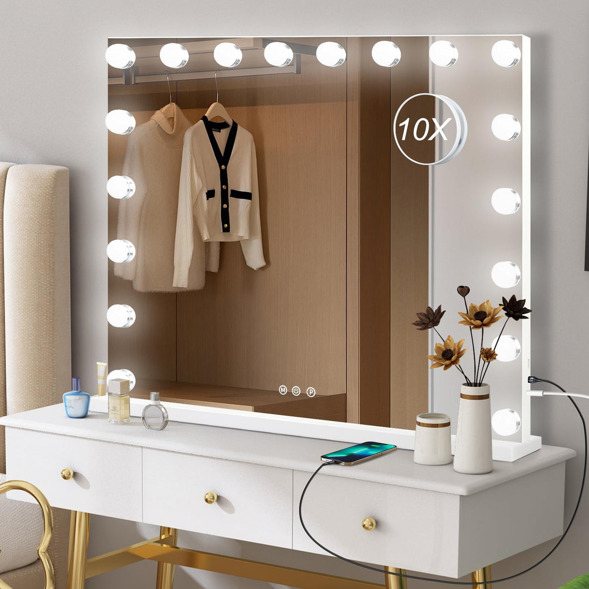Moonee vanity mirror with 18 bulbs for even makeup lighting