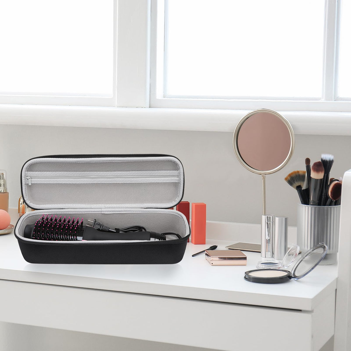 Compact MOSISO case with portable handle for everyday carry and quick access