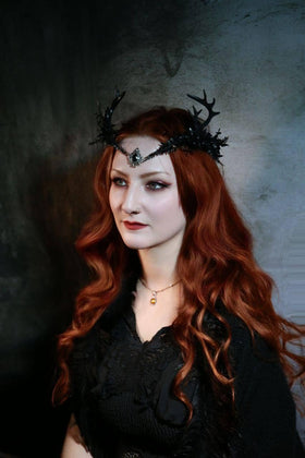 MOSTORY Renaissance Faire accessory blends fantasy charm with artificial flower details