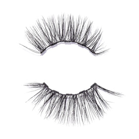 MoxieLash Sassy lashes close-up showing natural mink-inspired volume