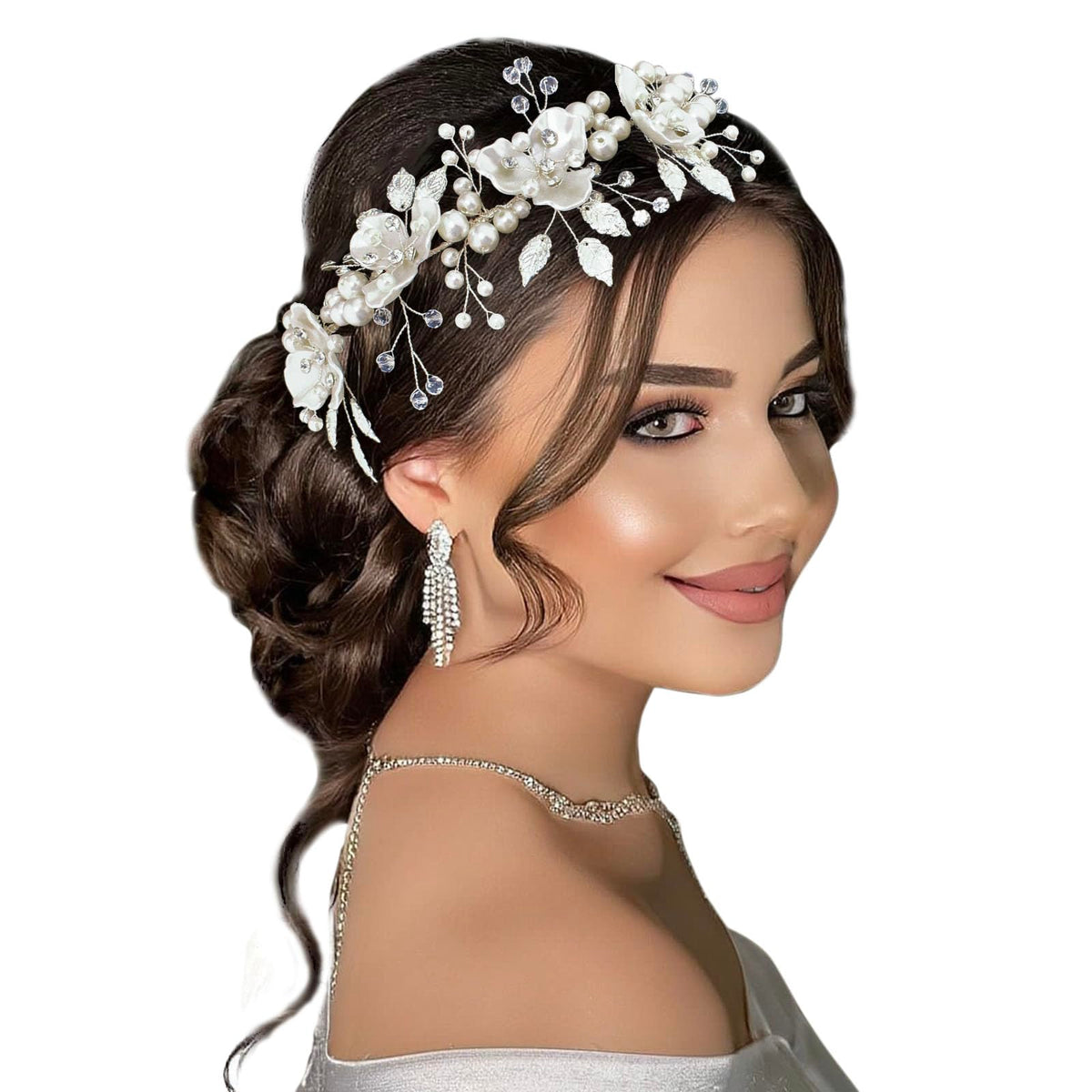 Mpoikba bridal hair comb with pearls adds timeless sparkle for weddings.