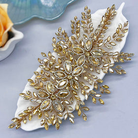 Mpoikba bridal headband stays lightweight for comfortable all-day wear