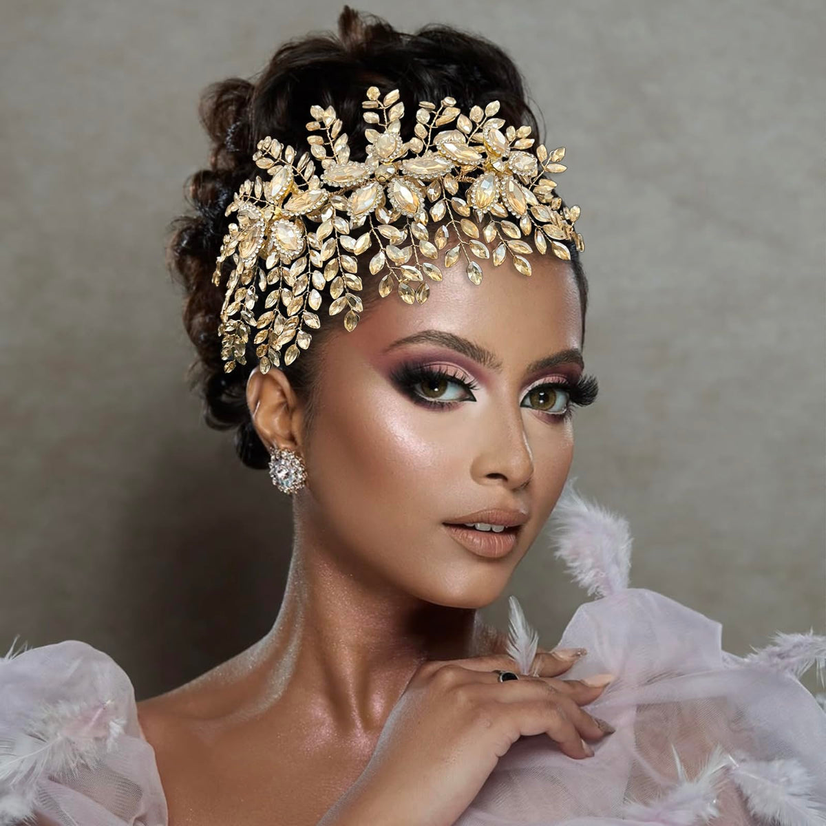 Mpoikba bridal headband with rhinestones in champagne for a radiant wedding look