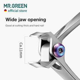 MR.GREEN nail clipper with rounded chamfered edge for comfortable handling.