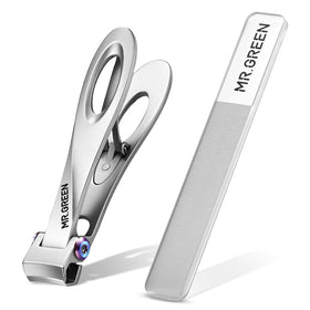MR.GREEN nail clipper with 11mm wide jaw opening for thick nails.