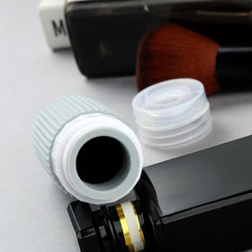 Mrsdry clear toiletry bag keeps contents visible during travel