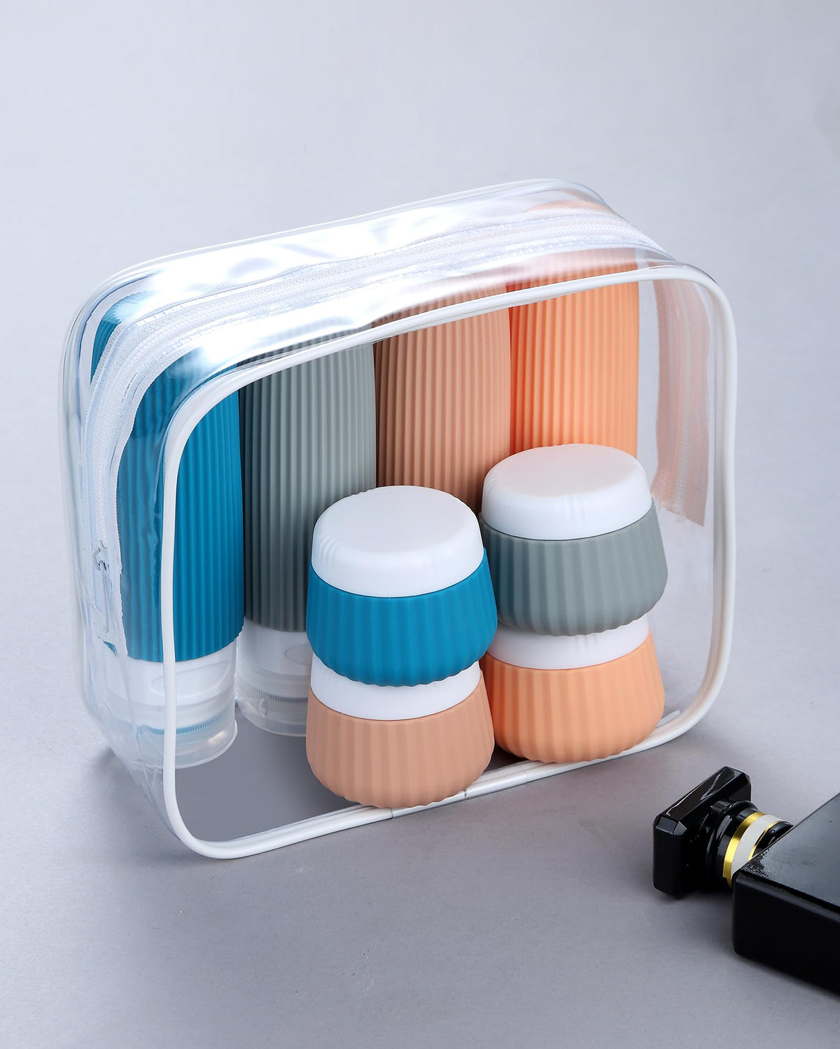 Mrsdry leak-proof design prevents spills during flights and trips.