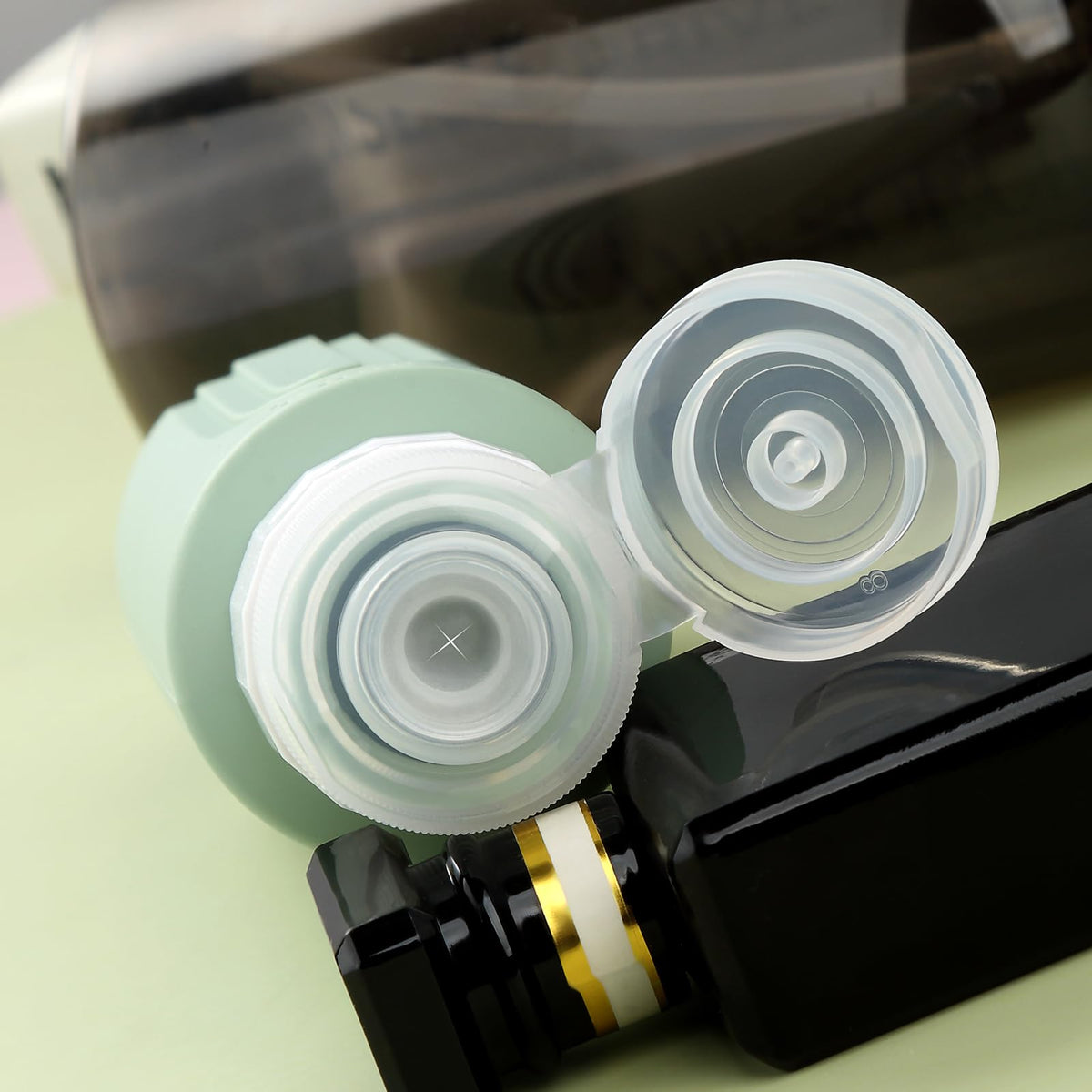 Mrsdry travel bottles feature a wide opening for easy filling and cleaning.