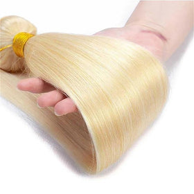 MSTOXIC 613 blonde bundles double-machine-weft closeup shows secure weft and minimal shedding.