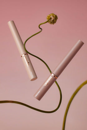 mude Inspire Skinny Curling Mascara all-day look suitable for any eye type