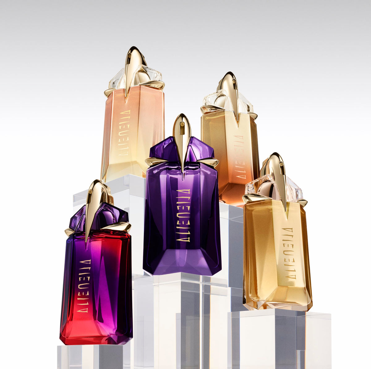 Mugler Alien Goddess jasmine-grandiflorum: luminous floral heart enhances your signature scent.