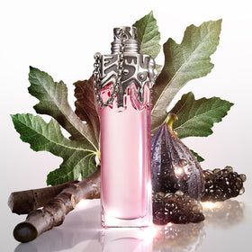 Mugler Womanity EDP close-up highlights fig wood tones for evening sophistication