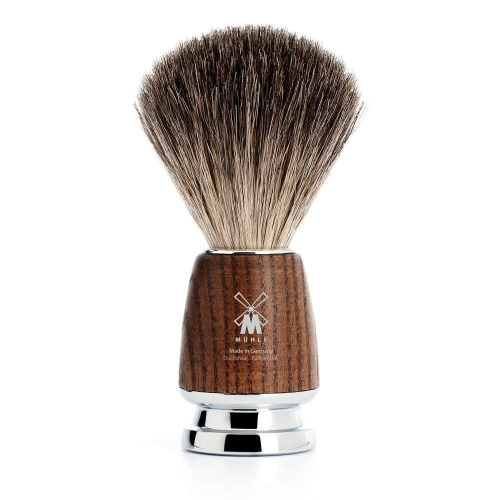 MÜHLE RYTMO pure badger brush handle with chrome accents for a premium grip.