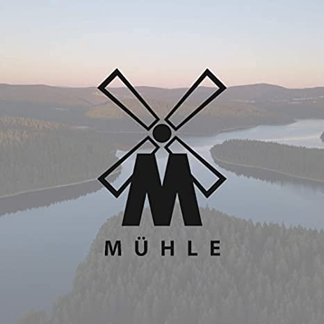MÜHLE RYTMO brush head offers a soft, controlled lathering experience.