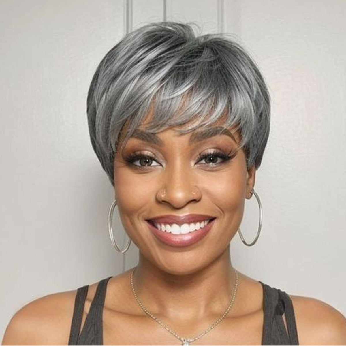 MUJGOO short grey wig with bangs front view for natural daily wear