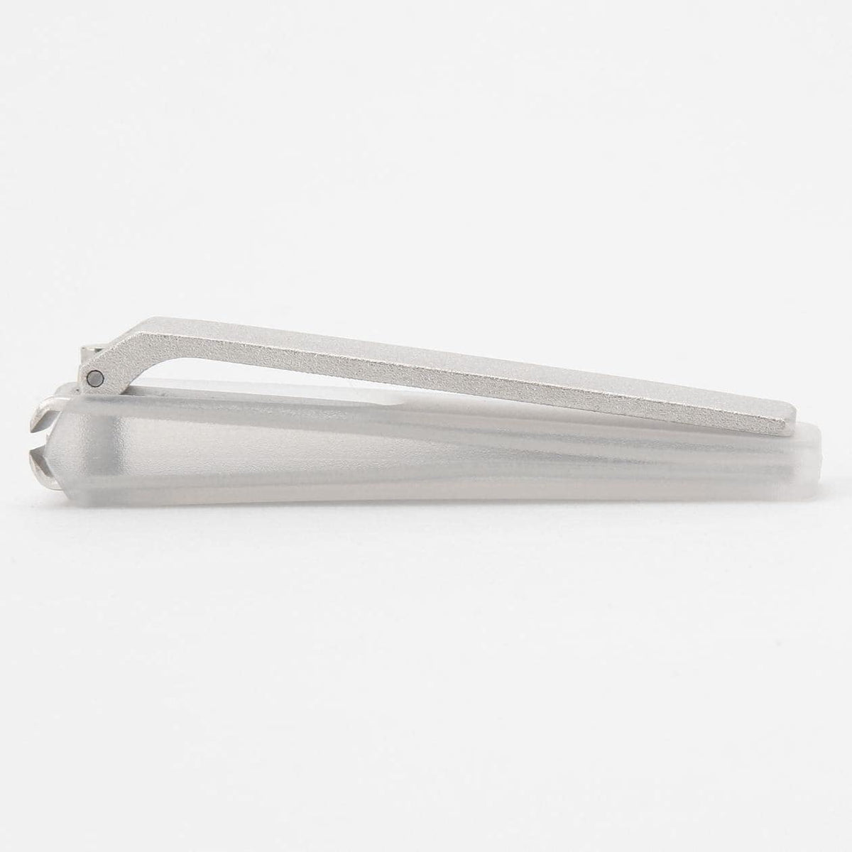 MUJI Japan Nail Clipper in use demonstrates stable trimming performance.