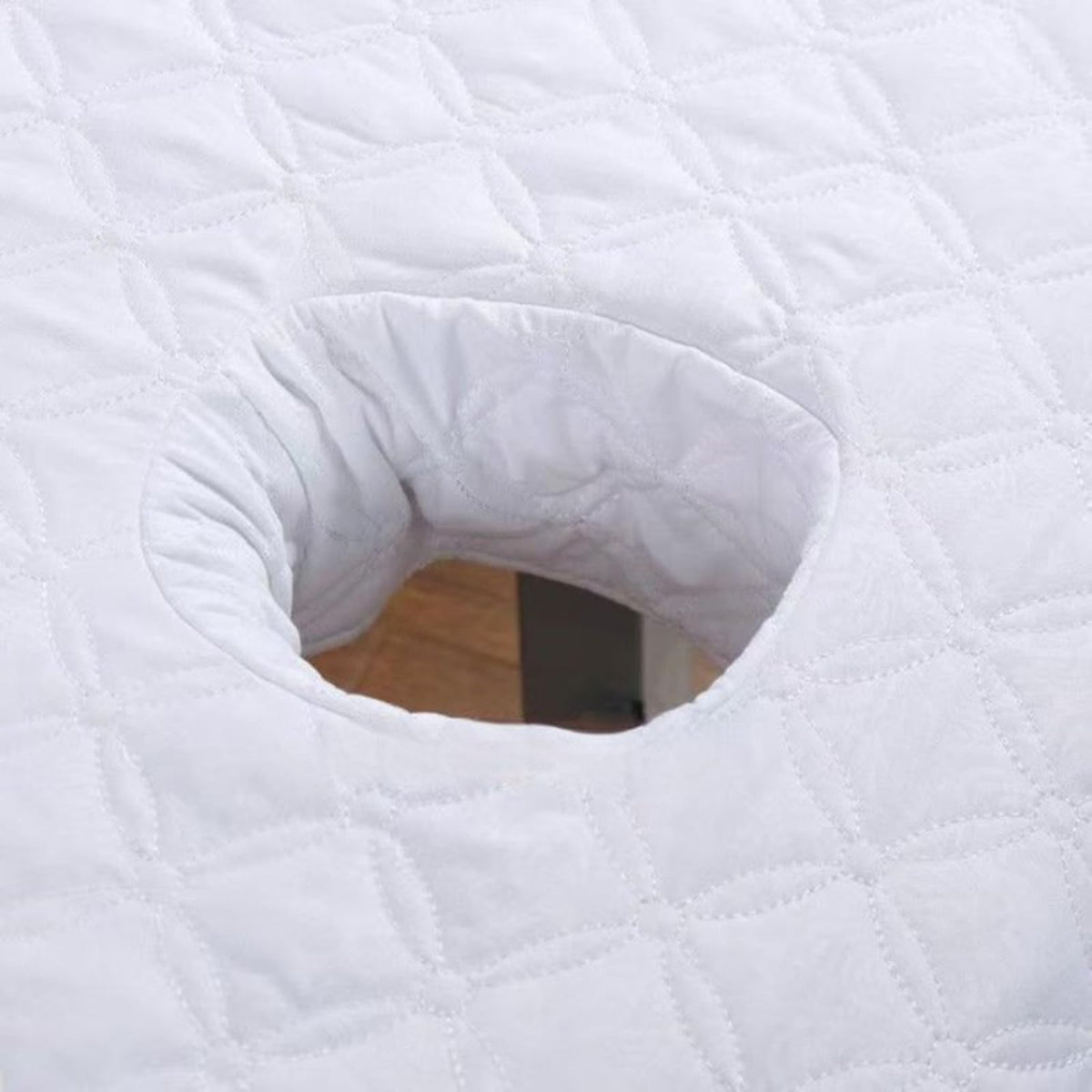 MWNAGO fitted sheet with hole for easy installation and full table coverage.