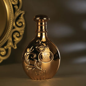 Arabesque packaging reflects Middle Eastern artistry for a refined perfume experience