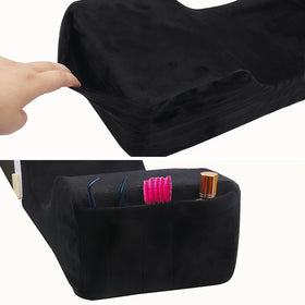 Myaokue-up ergonomic lash extension pillow reduces technician neck strain.