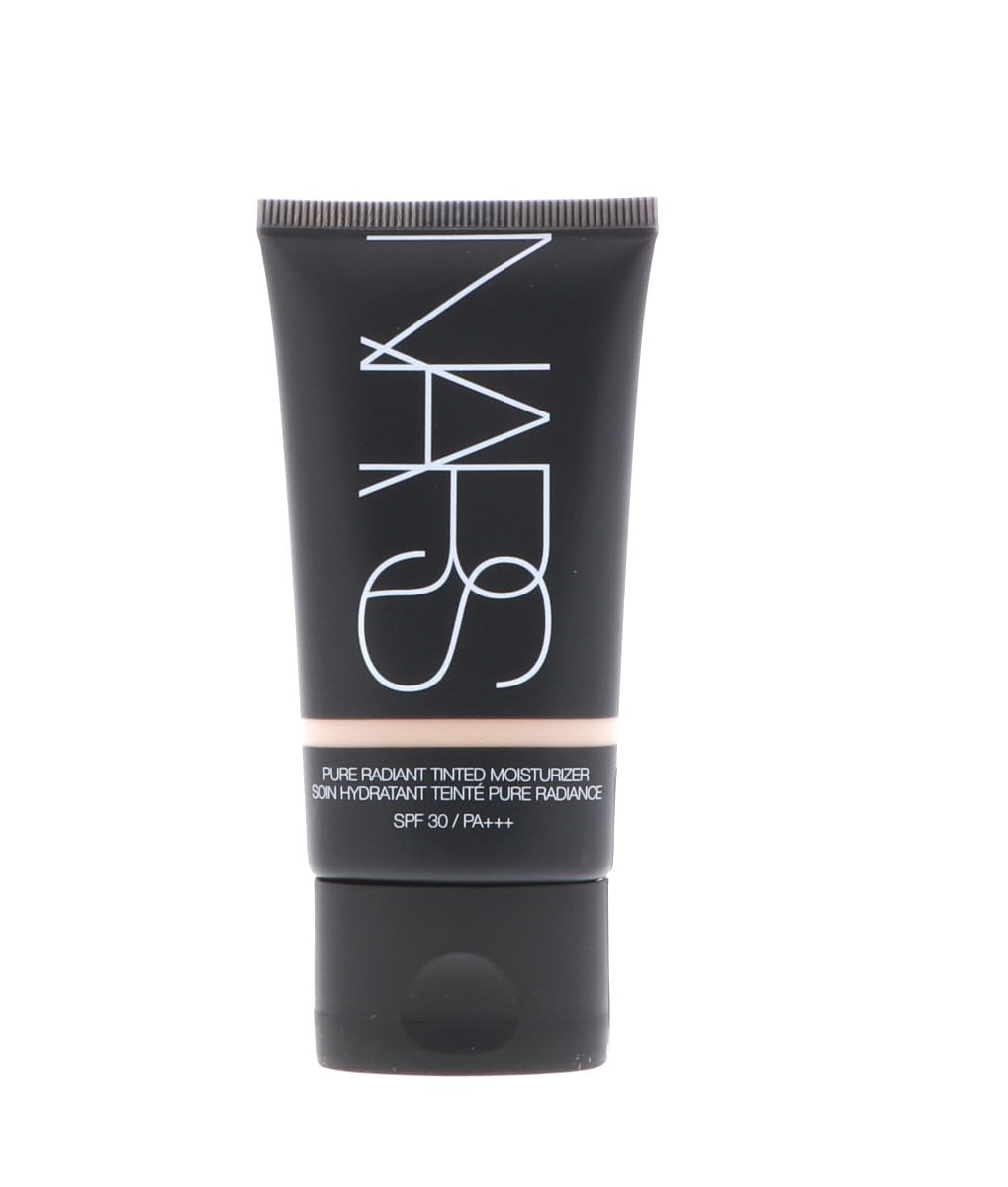 NARS Pure Radiant Tinted Moisturizer Alaska final look with radiant finish