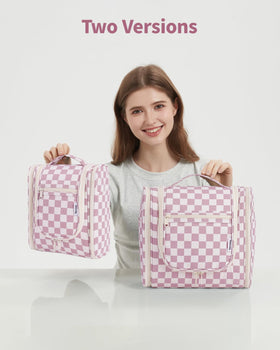 Narwey checkered travel bag designed for gym and camping trips.