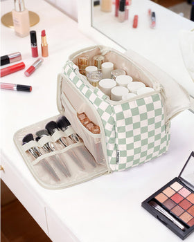 Narwey large-capacity bag fits cleanser, moisturizer, makeup, and more