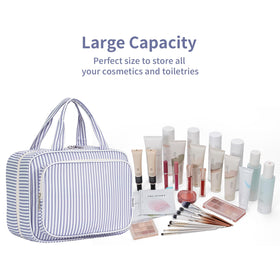 Narwey water-resistant interior and exterior help keep contents dry.
