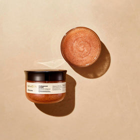 NATIVA SPA exfoliating sugar grains visibly polishing dull skin