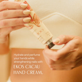Natura Ekos Cacau hand cream featuring Amazonian cacao for natural radiance.