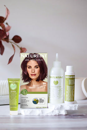 Naturtint 4M Mahogany Chestnut gloves for clean, mess-free at-home color application.