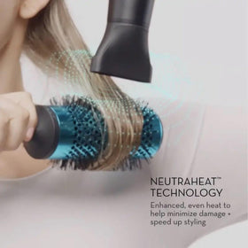 Neuro Dry+ diffuser Black edition defines curls for natural definition.