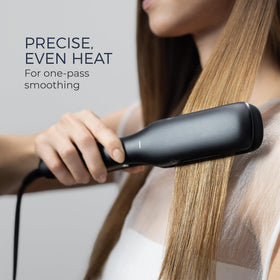 Neuro Smooth+ hinge design for precise styling without snagging