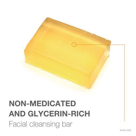 Neutrogena Transparent Bar lathering action illustrating quick rinse.