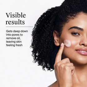 Vitamin C and grapefruit extract noted on Neutrogena packaging for brightness and freshness.