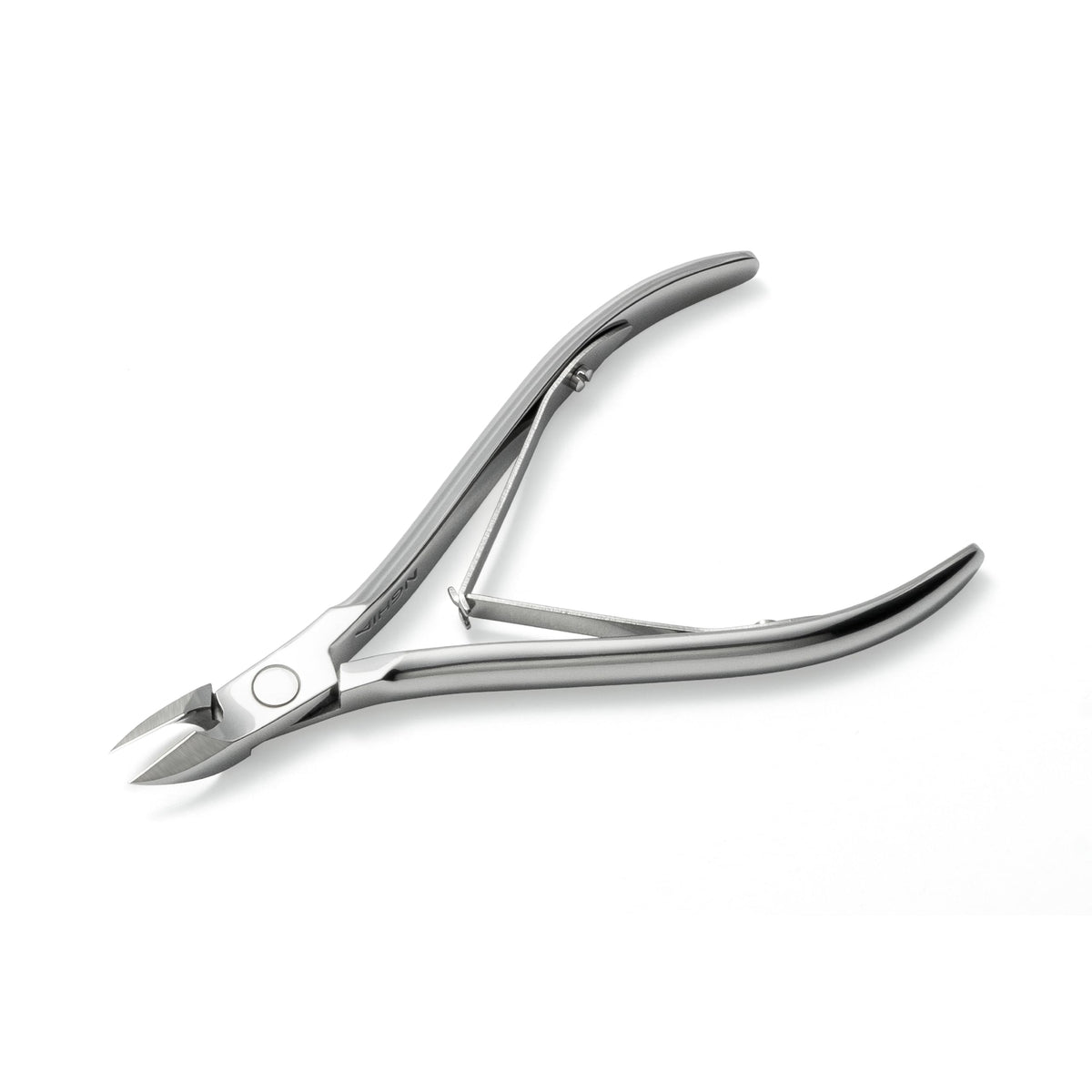 NGHIA CL-211 handle ergonomics, comfortable grip for long sessions.