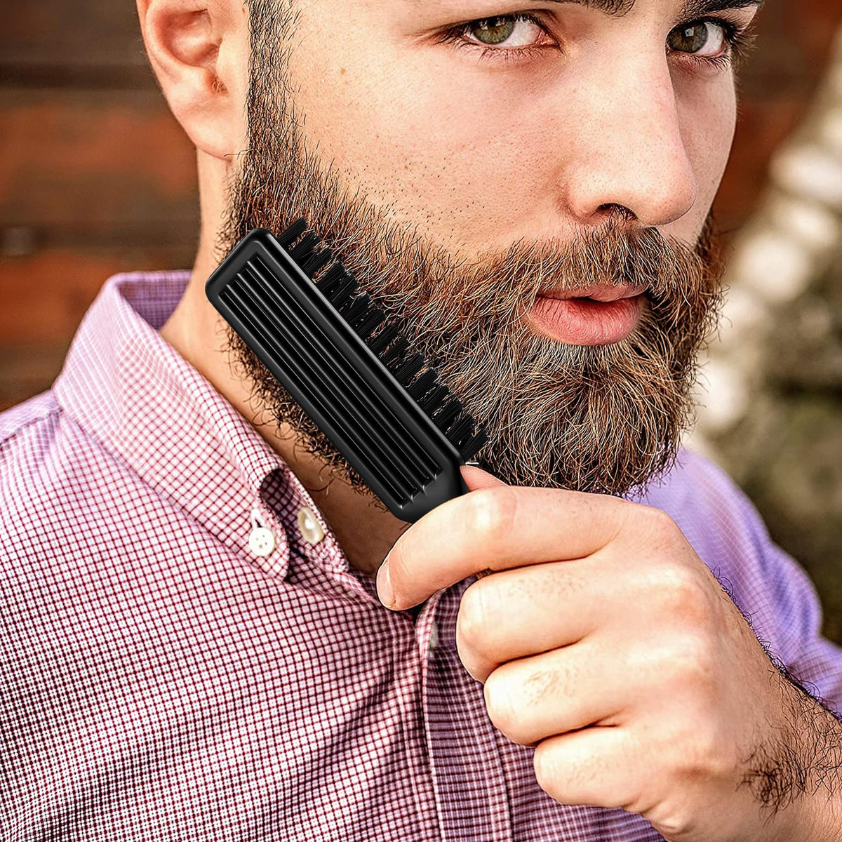 NICEMOVIC barber brush storage case; keeps accessories organized and easy to reach.