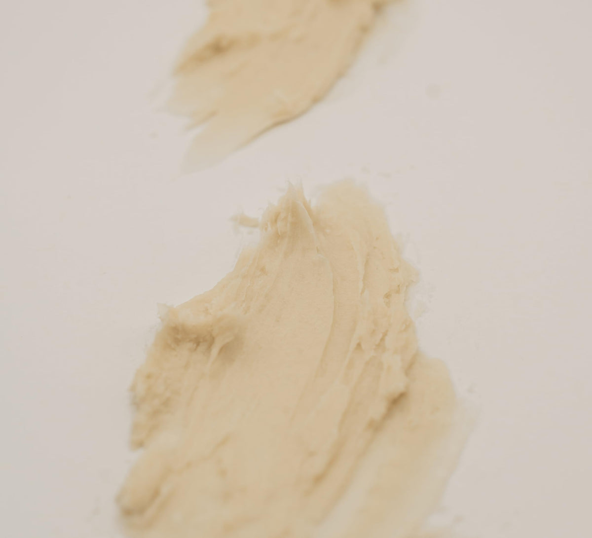 African shea butter jar, unrefined and pure for sensitive skin